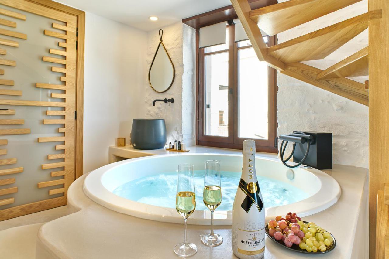 Vista Del Porto Luxury Suites Rethymno  ภายนอก รูปภาพ