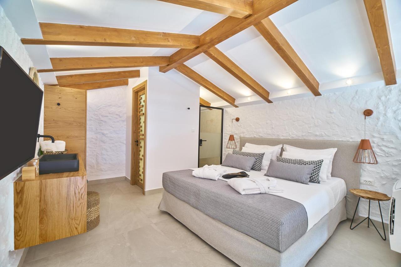 Vista Del Porto Luxury Suites Rethymno  ภายนอก รูปภาพ